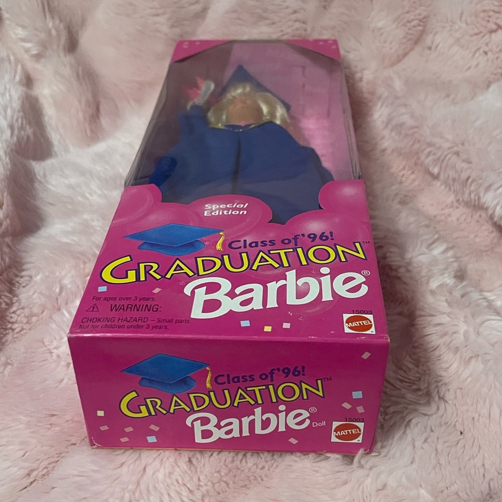 Vintage Special Edition Class of '96 Graduation Barbie Doll 🎓 - Picture 6 of 16